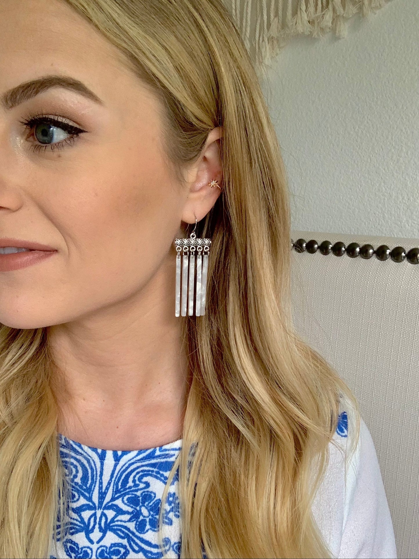 WHITE ACRYLIC FRINGE EARRINGS