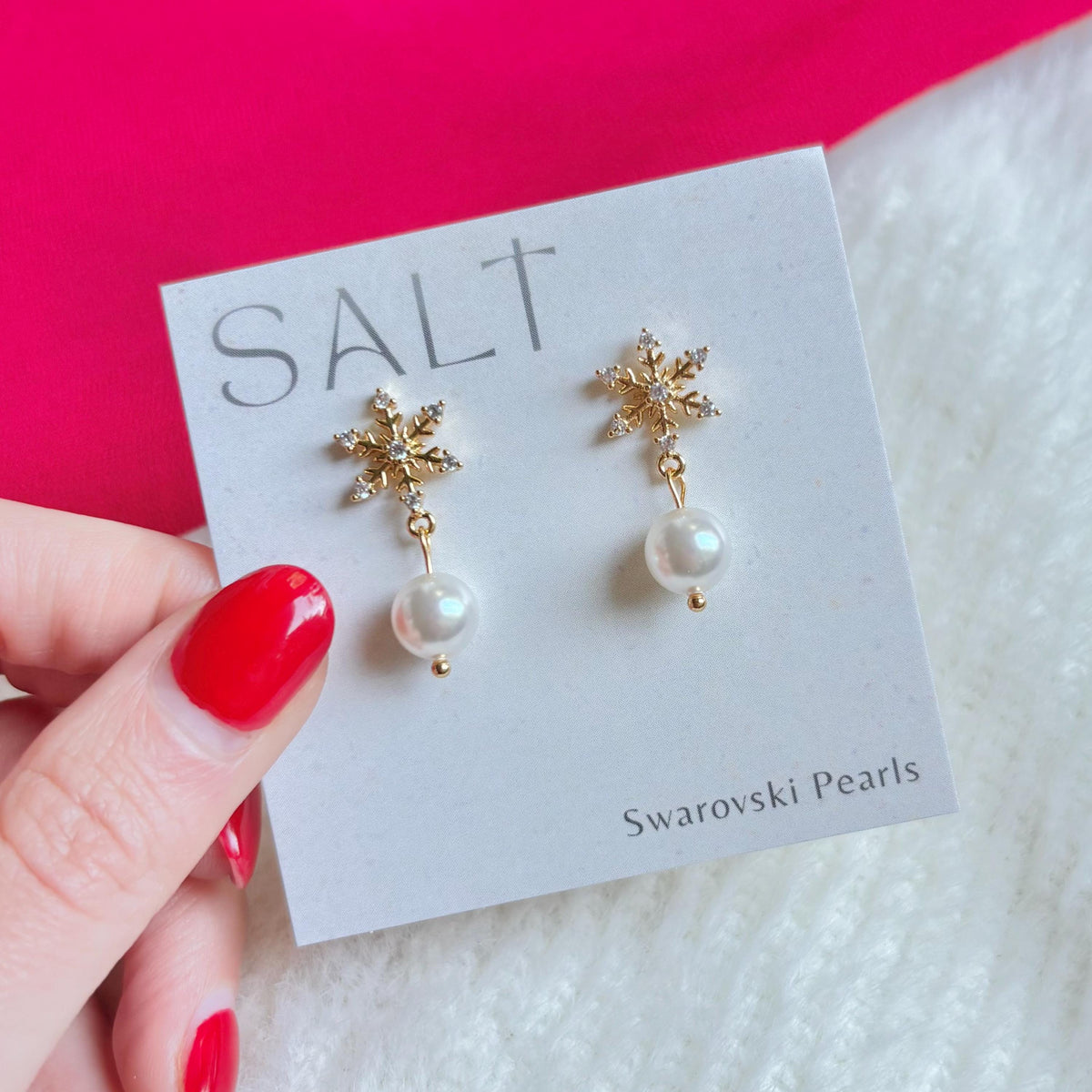 PEARL SNOWFLAKE EARRINGS | 18k gold snowflake post earrings | holiday pearl dangle earrings | chic Christmas earrings | sparkly snowflakes