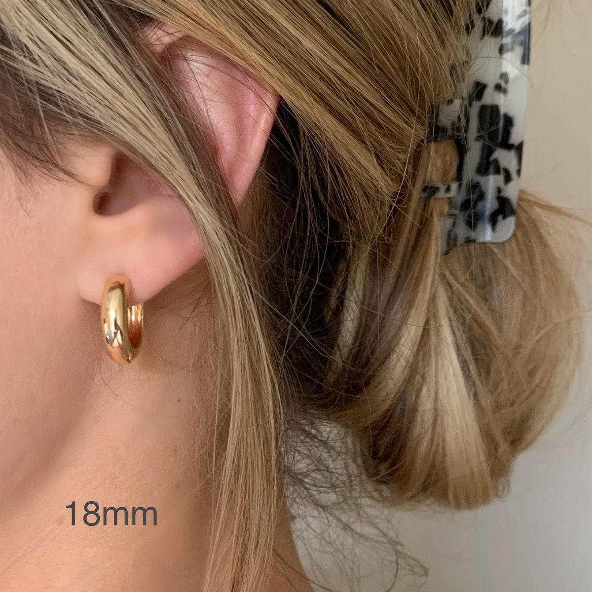 CHIC THICK HOOPS | 18k gold coated | simple hoop earrings | sensitive skin hoops | chubby huggie hoops | thick hoops | gold clasp hoops