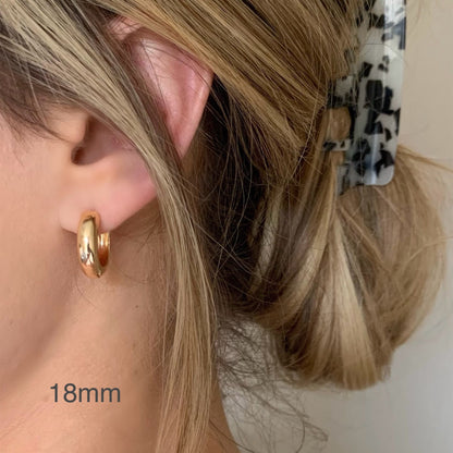 CHIC THICK HOOPS | 18k gold coated | simple hoop earrings | sensitive skin hoops | chubby huggie hoops | thick hoops | gold clasp hoops
