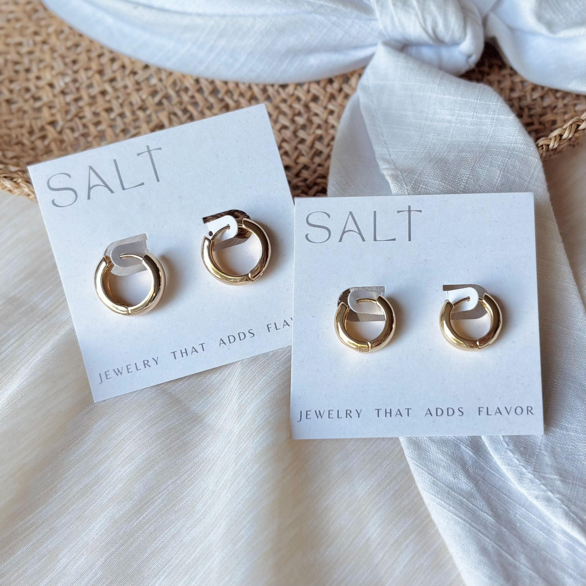 CHIC THICK HOOPS | 18k gold coated | simple hoop earrings | sensitive skin hoops | chubby huggie hoops | thick hoops | gold clasp hoops