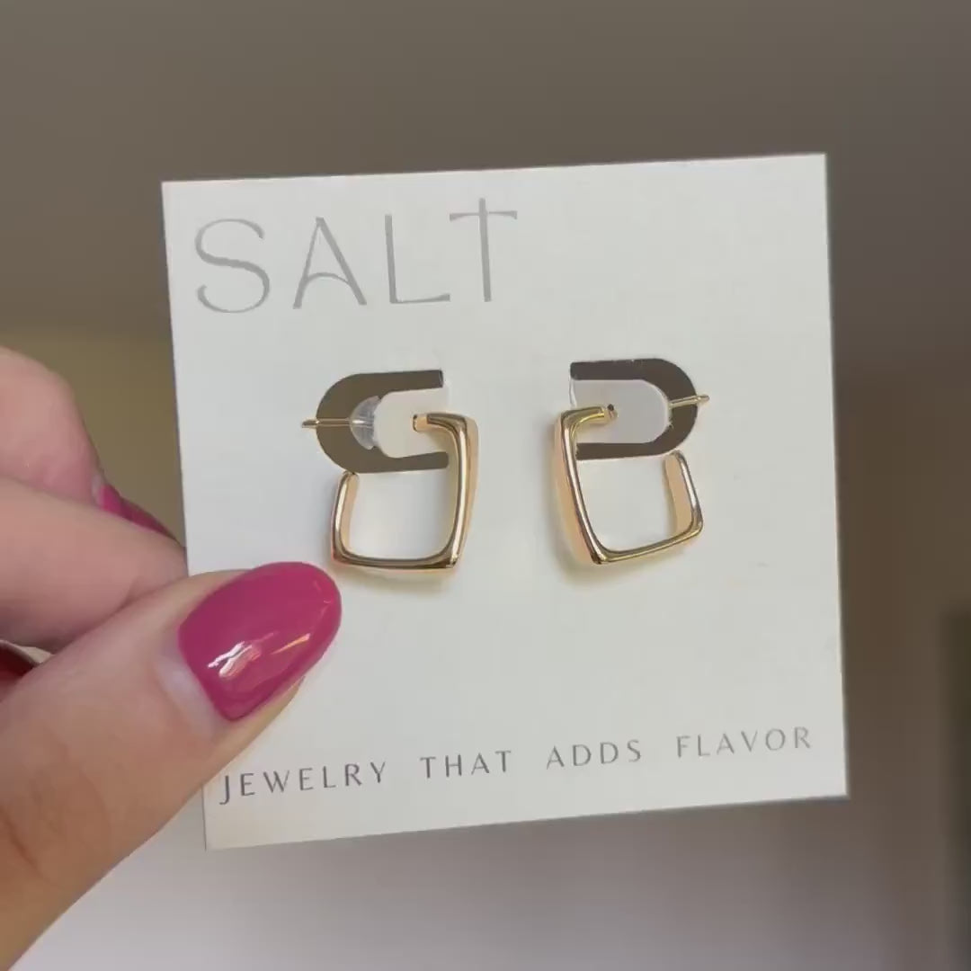 CHIC SQUARE HOOPS | 18k gold coated | stud hoop earrings | sensitive skin hoops | everyday earrings | geometric hoops | gold square hoops